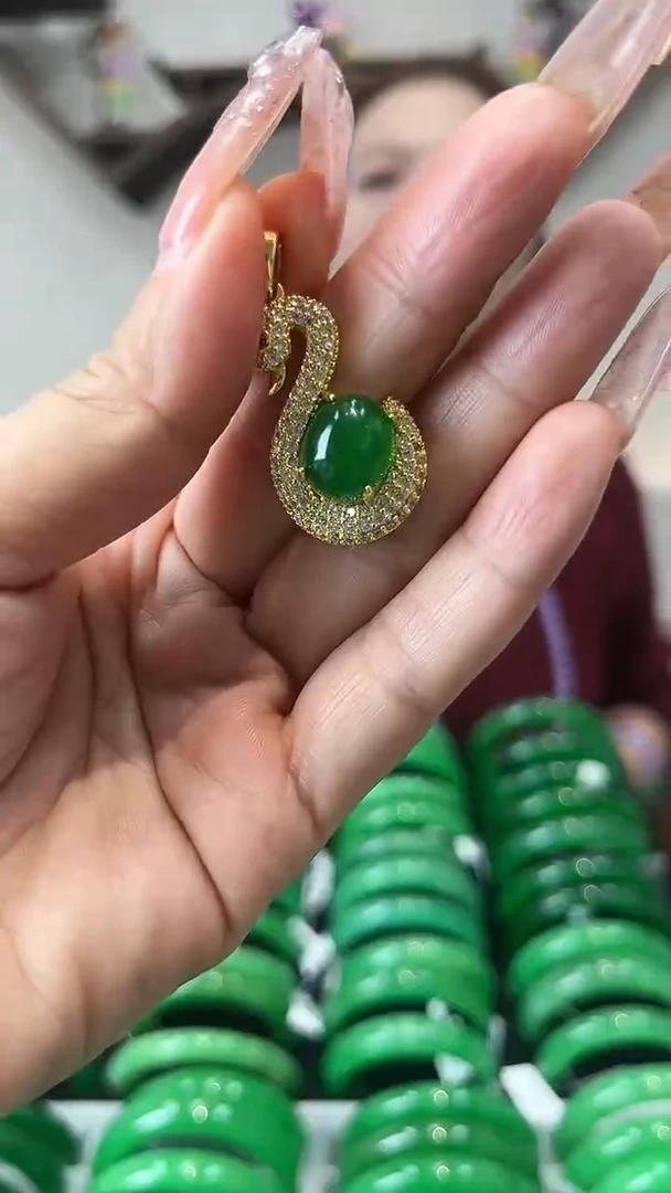 【闪购商品】翡翠吊坠(赠链)银S925镀金镶嵌闪1 吊坠