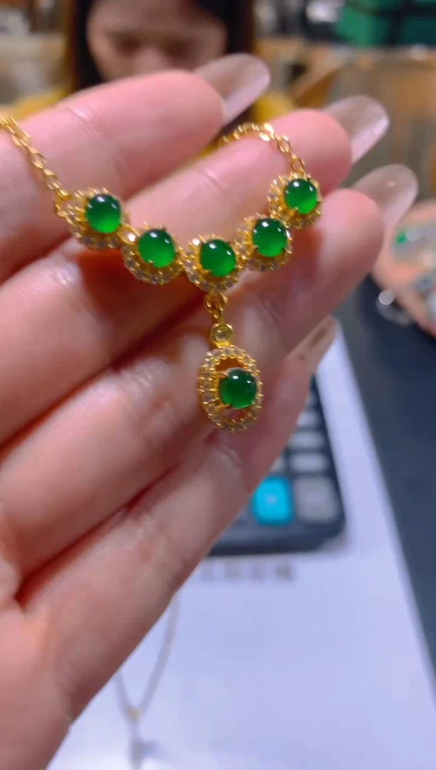 颈饰未镶嵌翡翠多样性发一