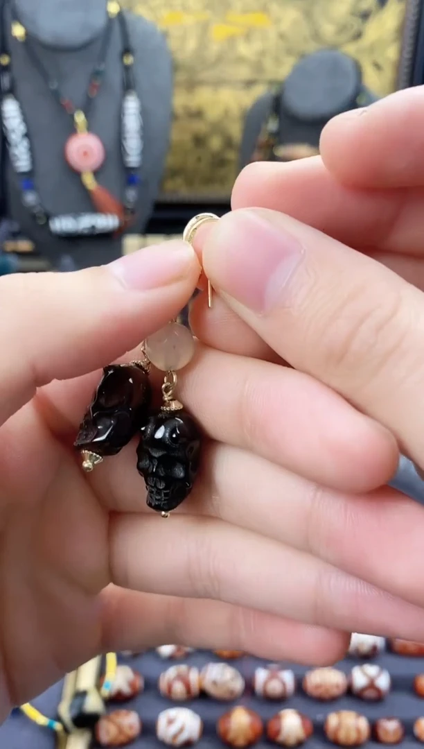 【闪购商品】玛瑙/玉髓颈饰银S925镶嵌高品尸尸耳钩