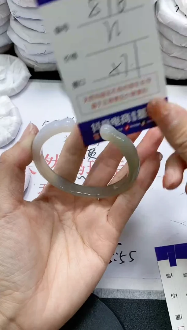 未镶嵌手镯玛瑙/玉髓816