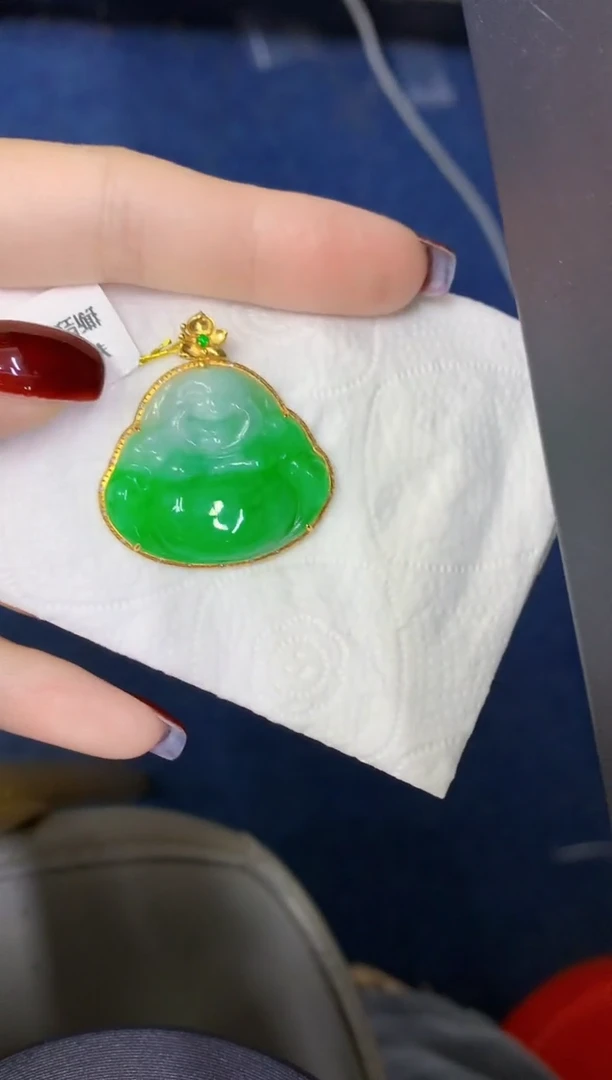 颈饰18K金镶嵌翡翠缅甸天然翡翠A货