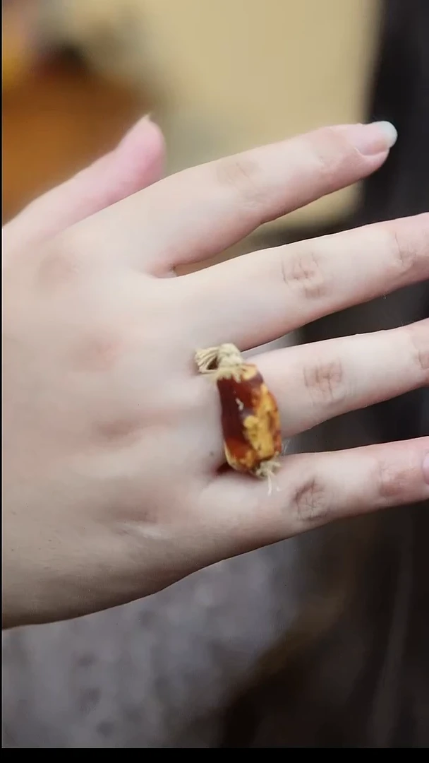 琥珀未镶嵌珠宝奇石 *设计款*蜜蜡原石戒指*百搭