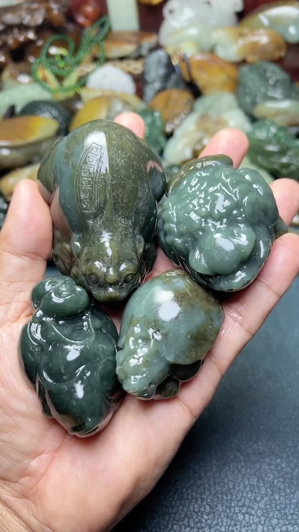 和田玉未镶嵌把件4