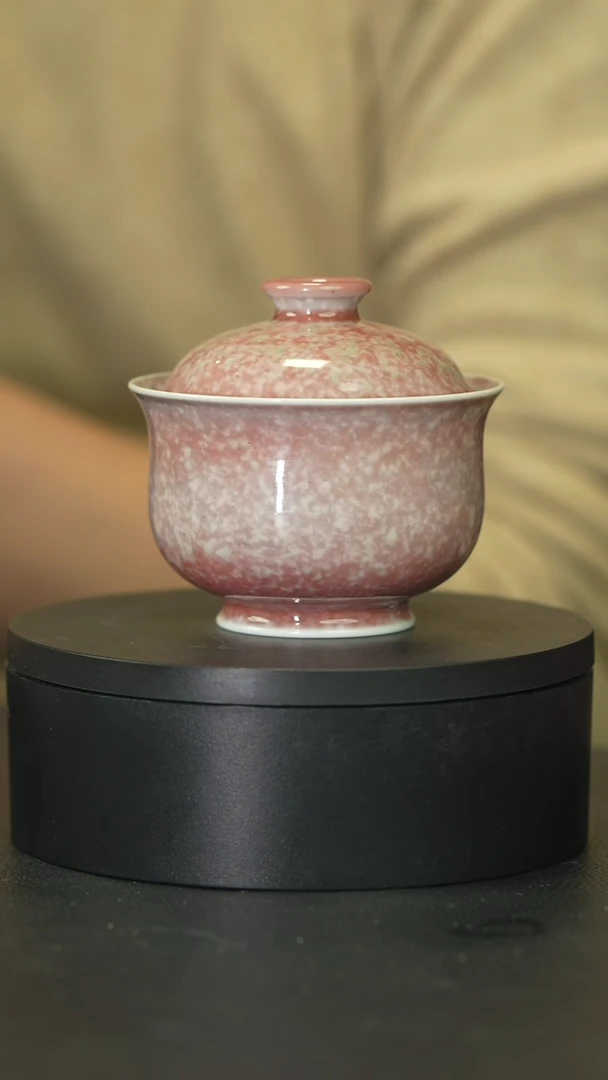 【闪购商品】杯151豇豆红四字隶书款盖碗