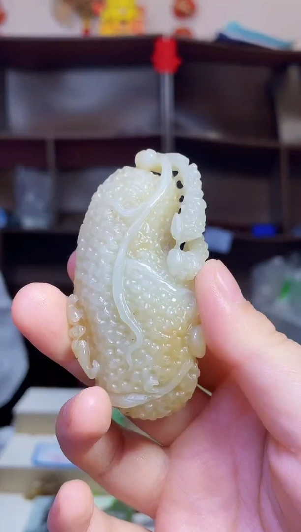 和田玉未镶嵌颈饰1