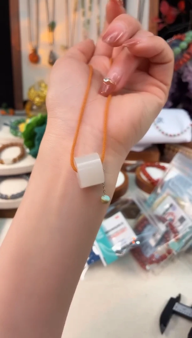 未镶嵌和田玉吊坠@@E921D018839