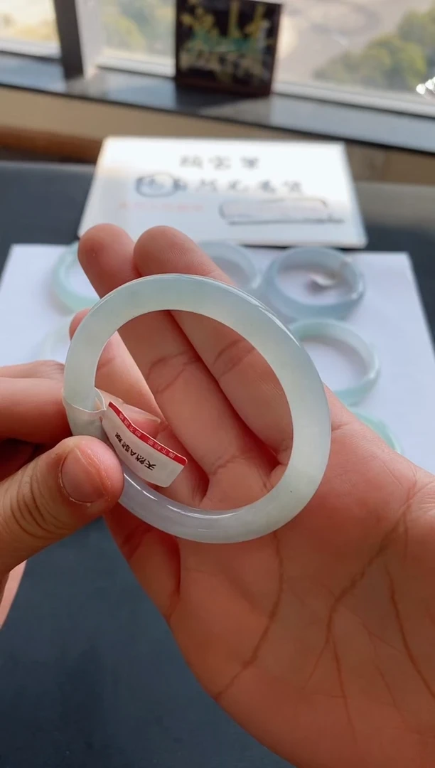 【闪购商品】翡翠手镯未镶嵌1号54.2*8.3*8.3圆条