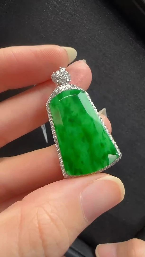 颈饰18K金镶嵌翡翠503无事牌一个