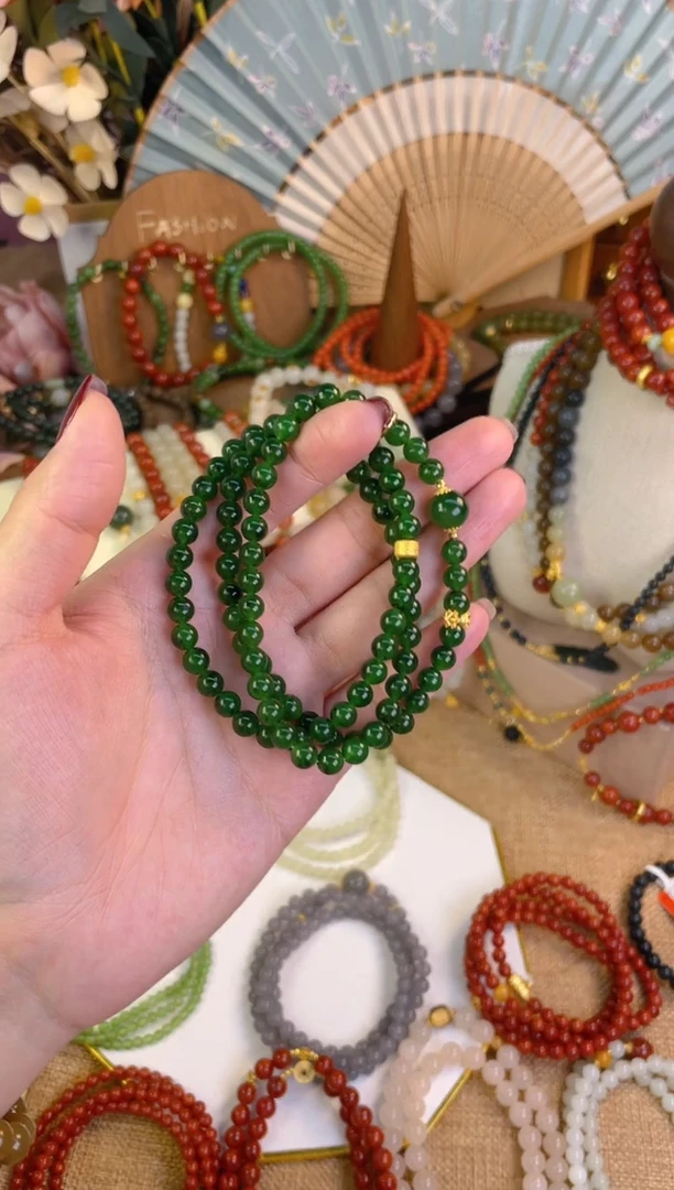 【闪购商品】和田玉三圈18K金镶嵌碧玉