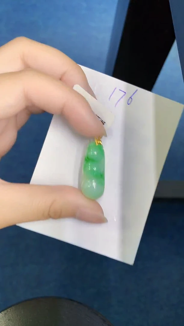 翡翠18K金镶嵌颈饰天然緬甸A貨翡翠