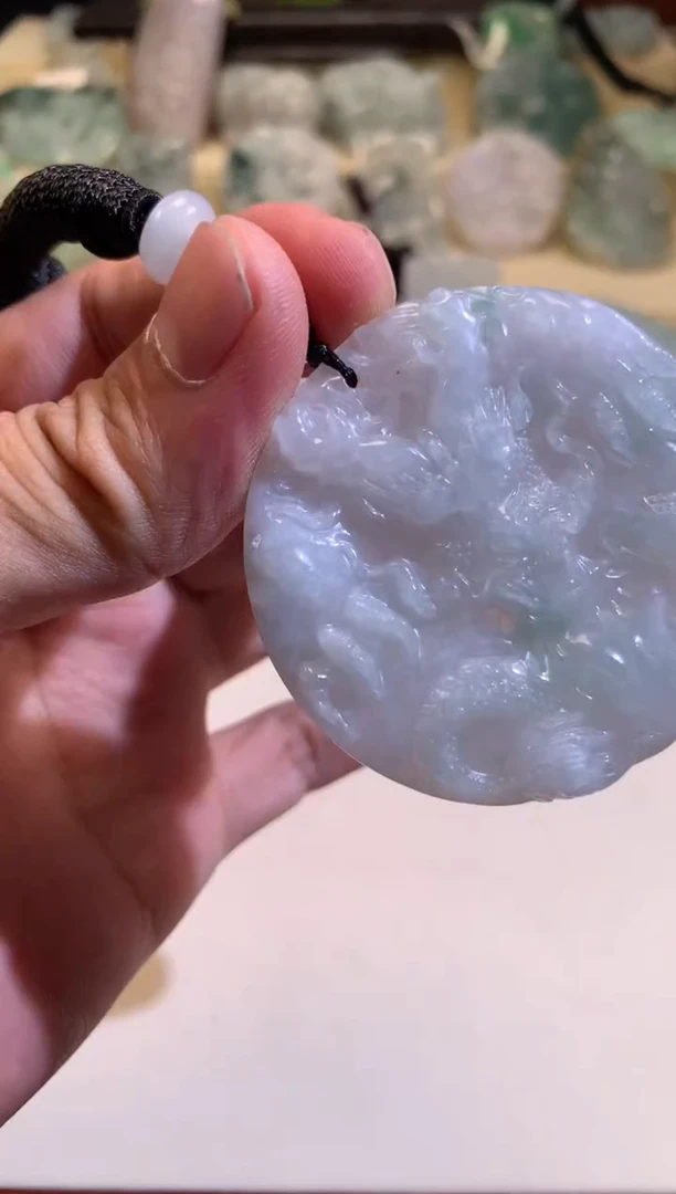 翡翠未镶嵌颈饰6/08/168