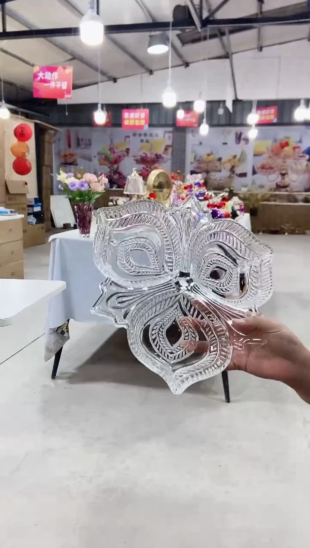 小号透明花瓣分格盘