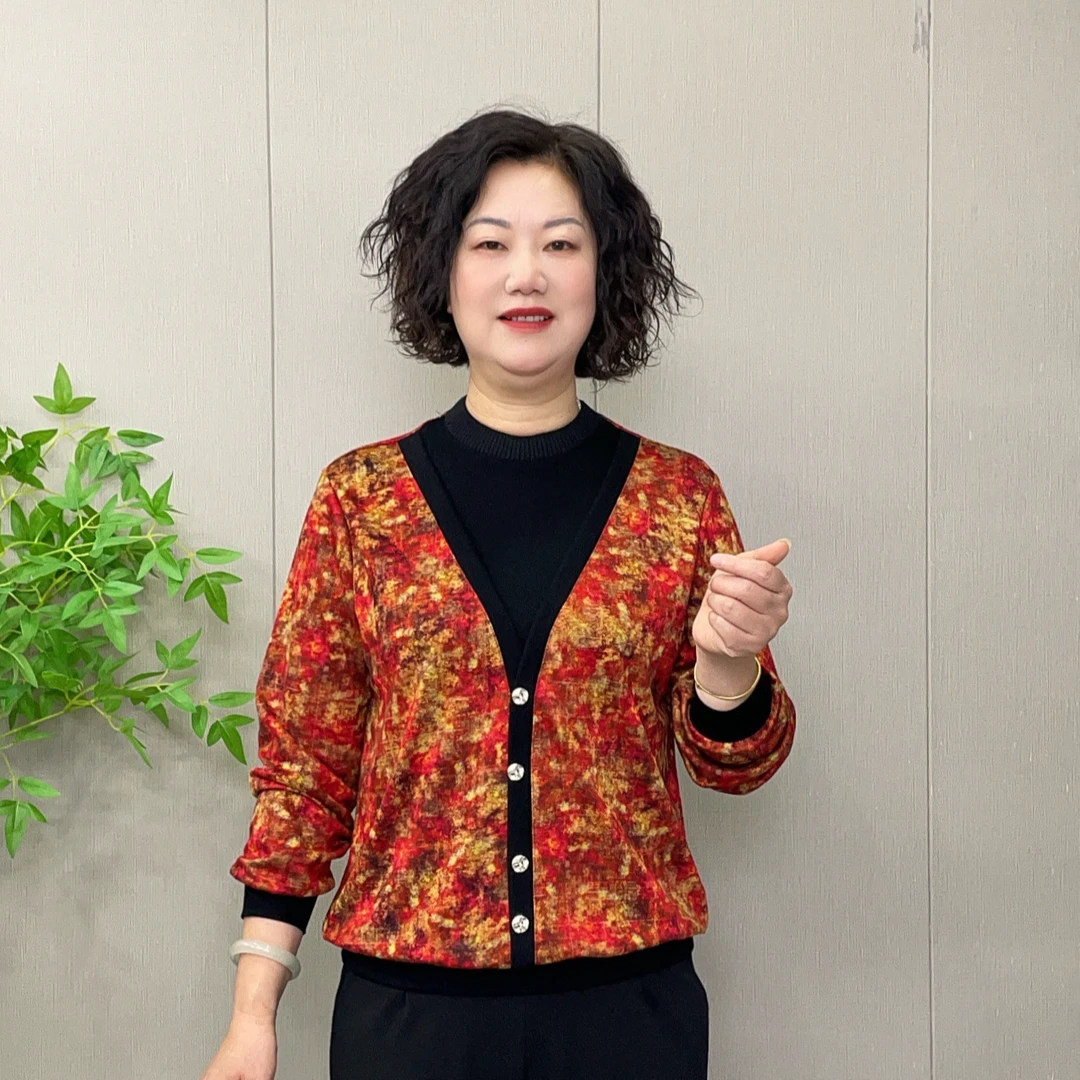 2025秋季新款中老年时尚洋气假二件半高领百搭复古气质宽松妈妈装