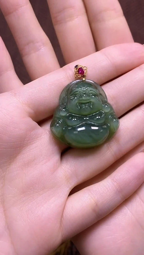 和田玉18K金镶嵌颈饰龙**跃天然和田玉碧玉猫眼佛公