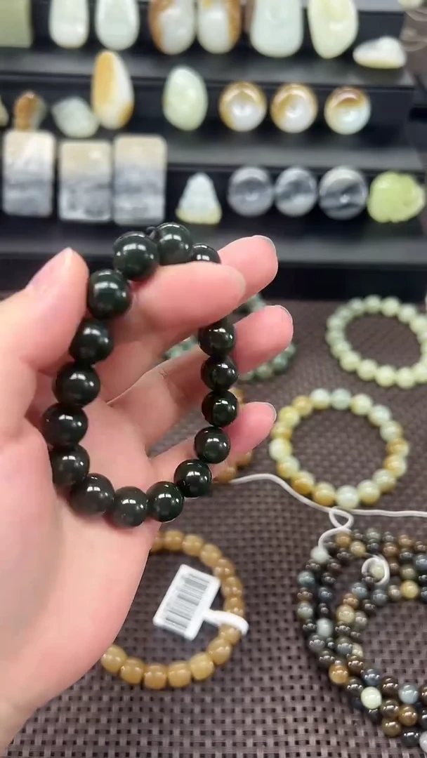 未镶嵌手链和田玉新疆沙枣青   卡12