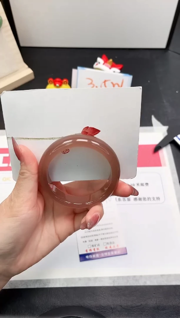 【闪购商品】石英质玉手镯未镶嵌290-56.3