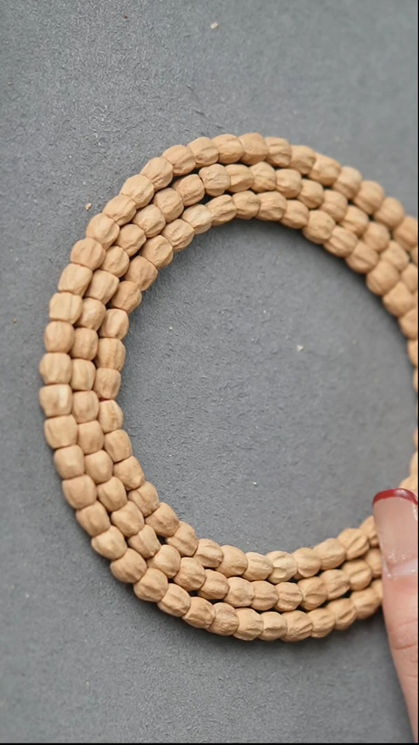 【闪购商品】柏香籽/百香籽吊坠顺纹直切