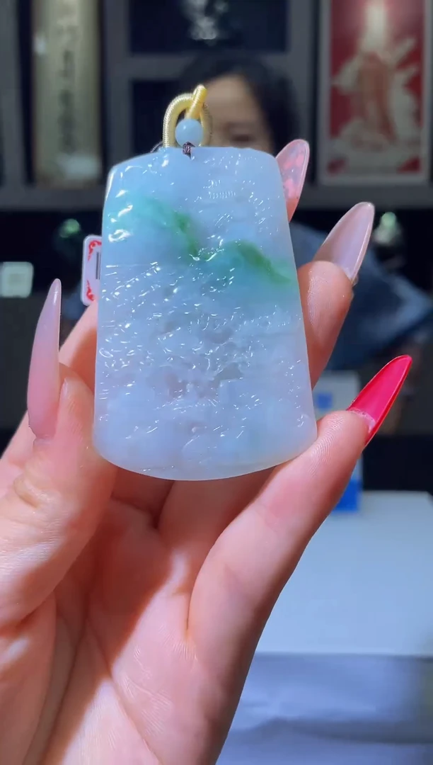 翡翠未镶嵌颈饰MFC0510019