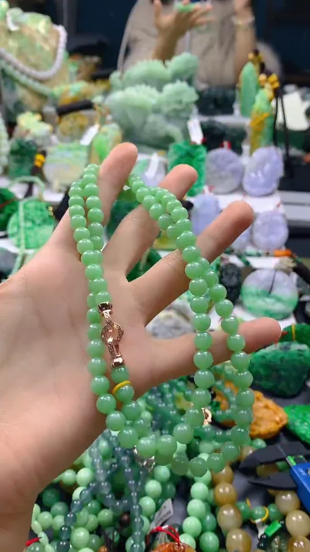 颈饰未镶嵌翡翠杨*桐天然缅甸a货翡翠