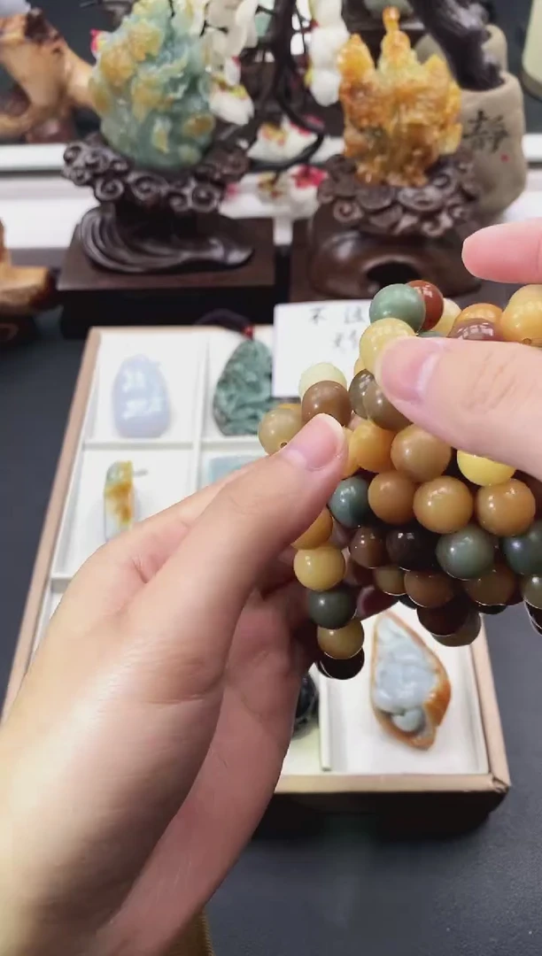 颈饰未镶嵌翡翠?****友天然缅甸A货翡翠