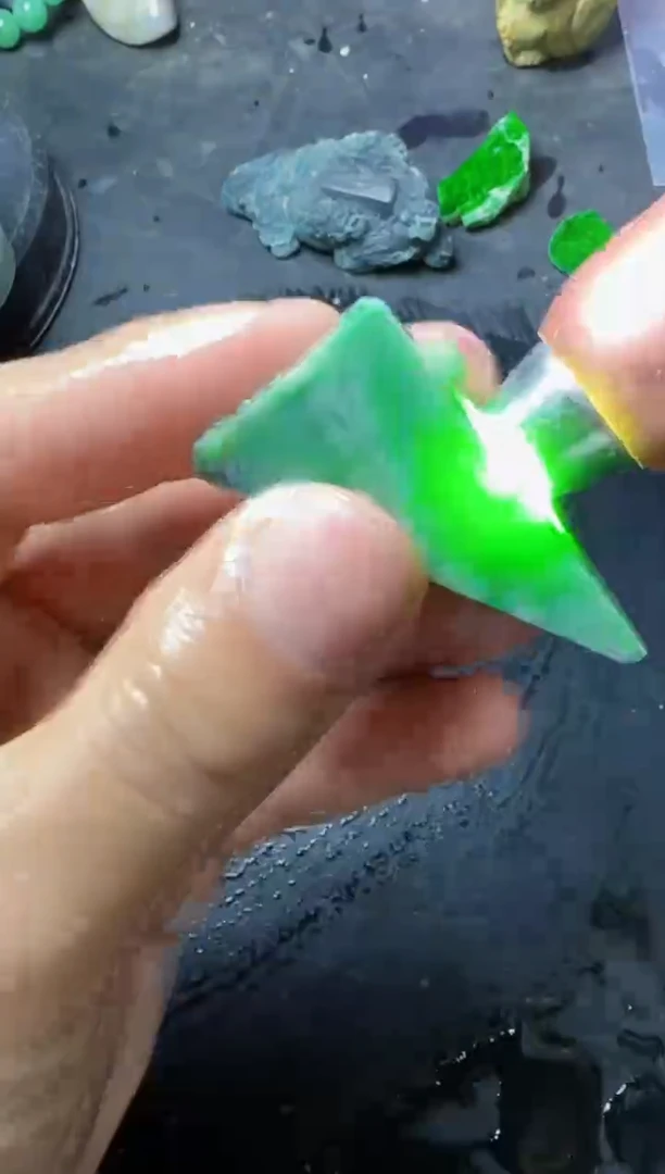 【闪购商品】翡翠颈饰未镶嵌047翡翠