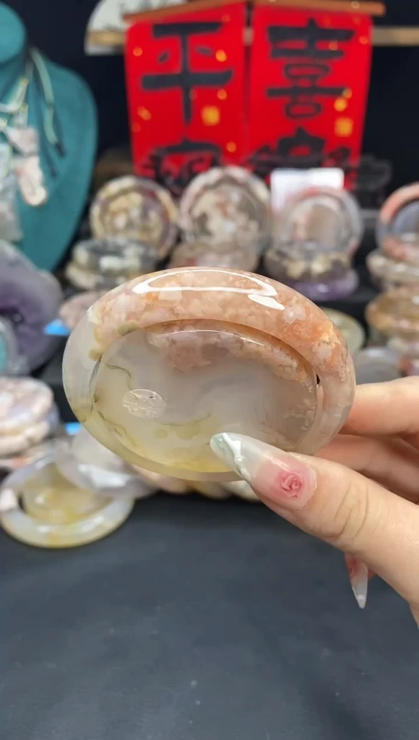 【闪购商品】石英质玉手镯（圆镯）未镶嵌54