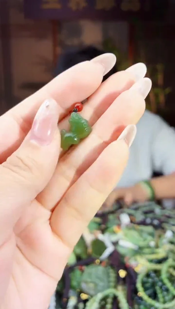 颈饰未镶嵌和田玉多样性发货拍一发一