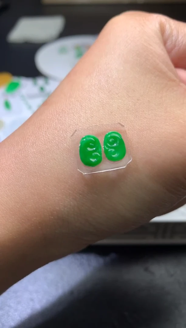 未镶嵌定制翡翠毛货 8.2-5.6-2