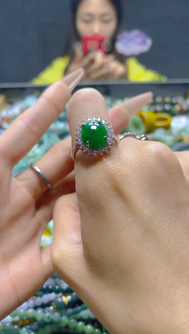 颈饰未镶嵌翡翠/D/翡翠A货，一件也是批发价