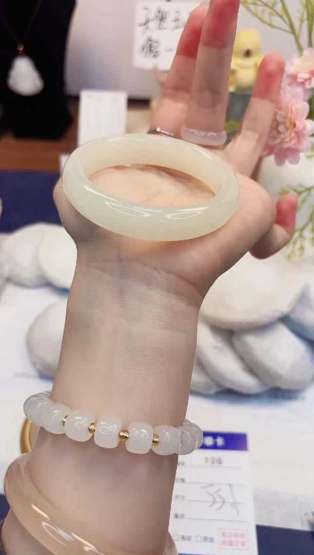 【闪购商品】石英质玉手镯未镶嵌106-玉兰白-圈口55