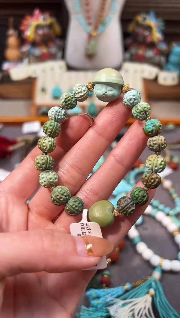 18K金镶嵌绿松石手链手串