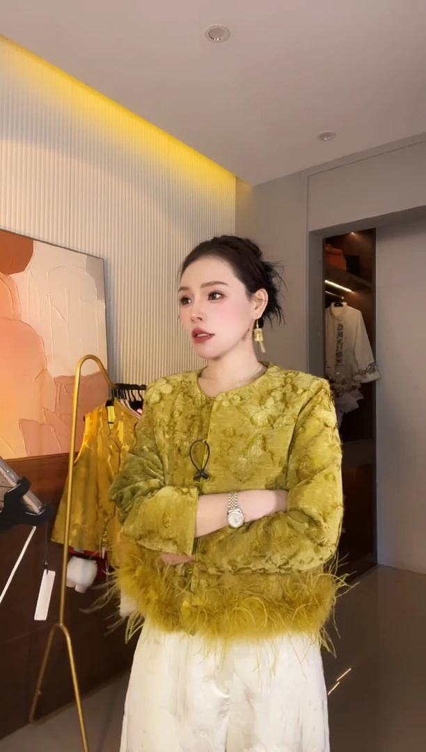 617黄色外套 XL115-125