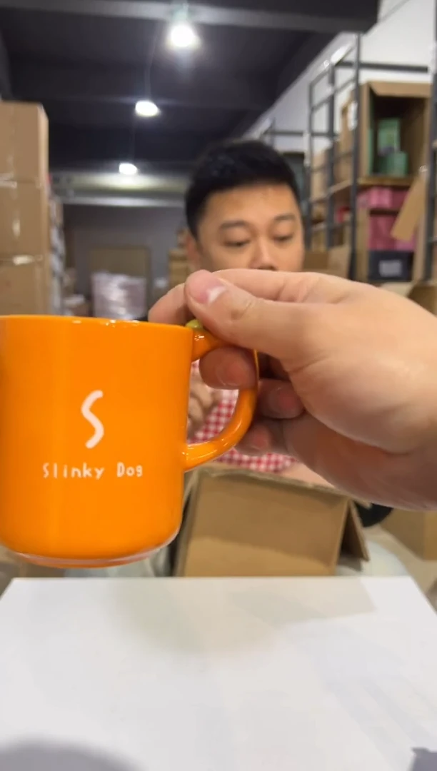 【闪购商品】杯弹簧狗立体马克杯