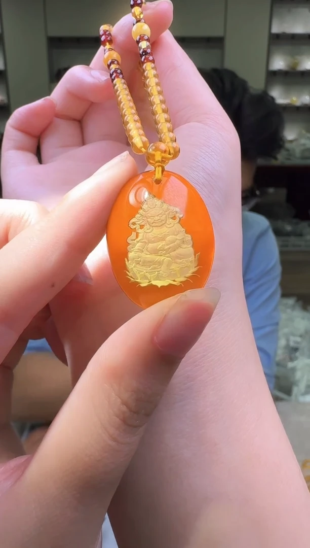 未镶嵌颈饰琥珀多样性发一件 171