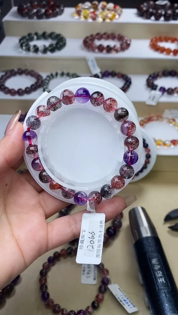 【闪购商品】水晶手链未镶嵌黑加仑超七9m+