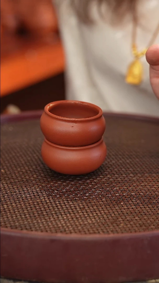 茶壶紫砂原矿手工制作两个大红袍杯子