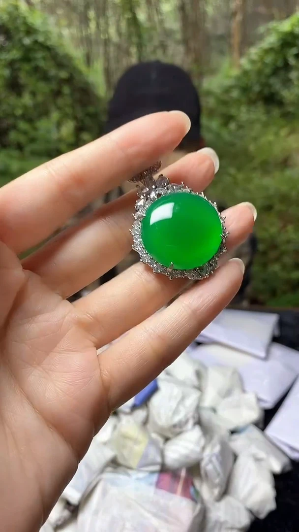 满色吊坠  所见即所得！