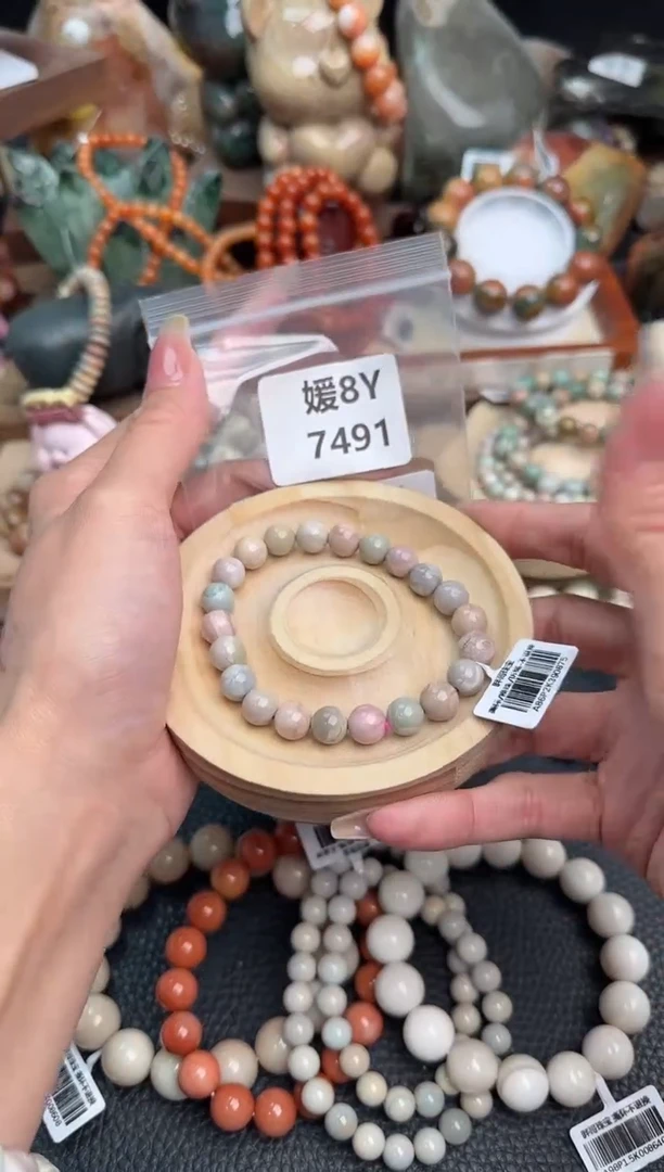 【闪购商品】石英质玉手链未镶嵌8Y7491