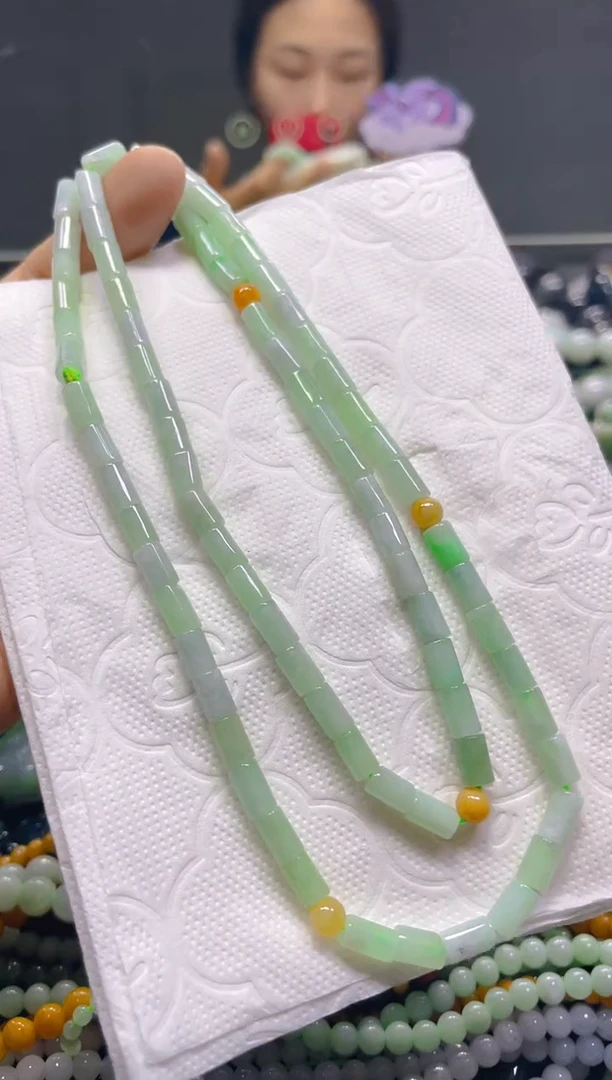 颈饰未镶嵌翡翠4MM