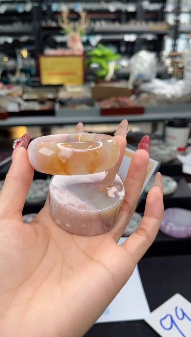 【闪购商品】石英质玉手镯未镶嵌51圈口（不退不换）1503004