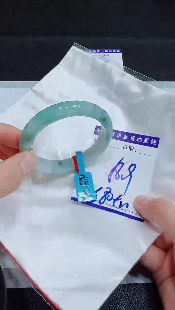翡翠手镯未镶嵌11111111