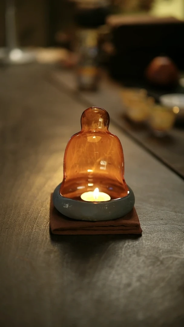 阿眠      沁禅意无相金银箔烛台