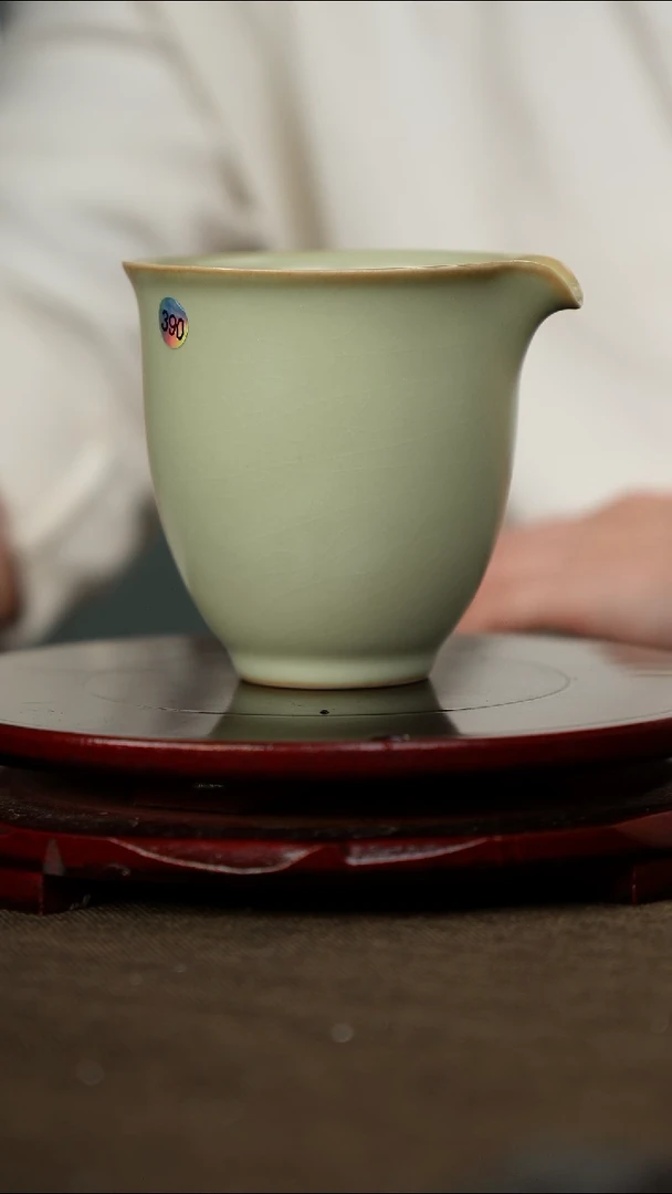 微微瑕 粉青 公道杯 无底款