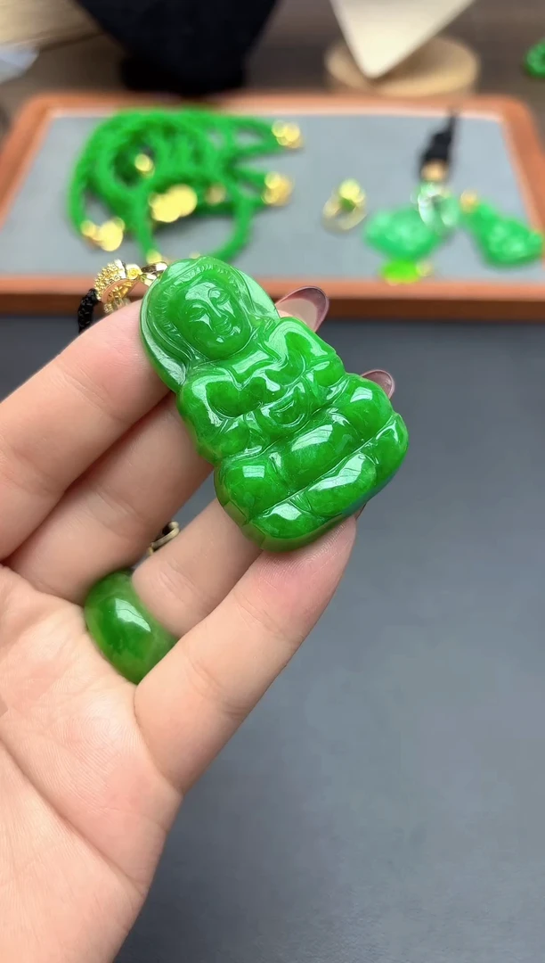 银S925镶嵌翡翠耳饰高货观音吊坠