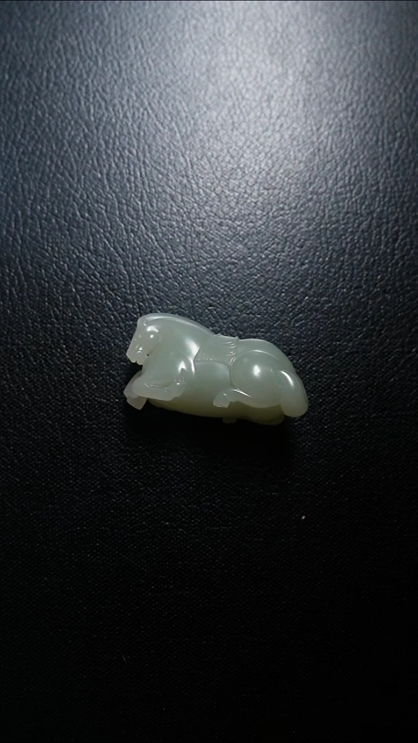 颈饰未镶嵌和田玉唐马手把件