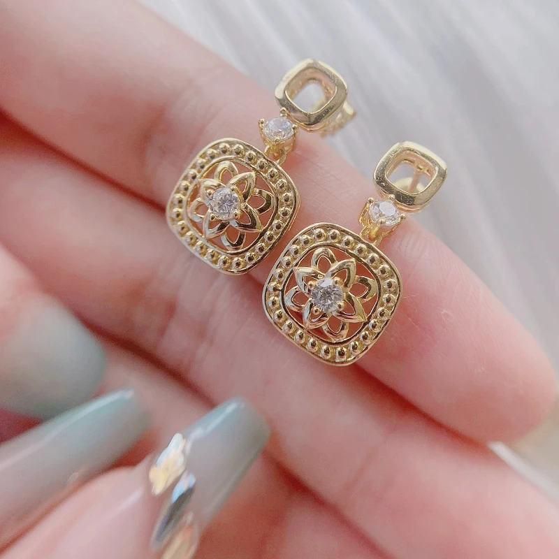 合金耳饰 【方糖·繁花】耳钉女简约气质七夕小众轻奢感耳饰生日礼物