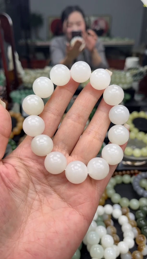 【闪购商品】和田玉手串未镶嵌冰白玉卡16