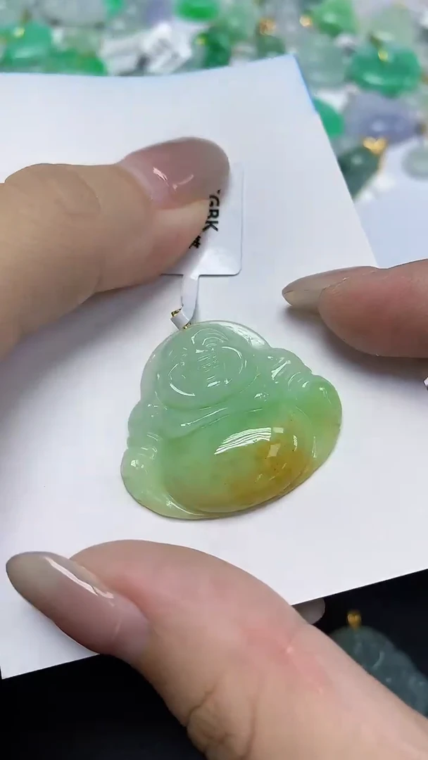 翡翠18K金镶嵌颈饰天然缅甸翡翠A货