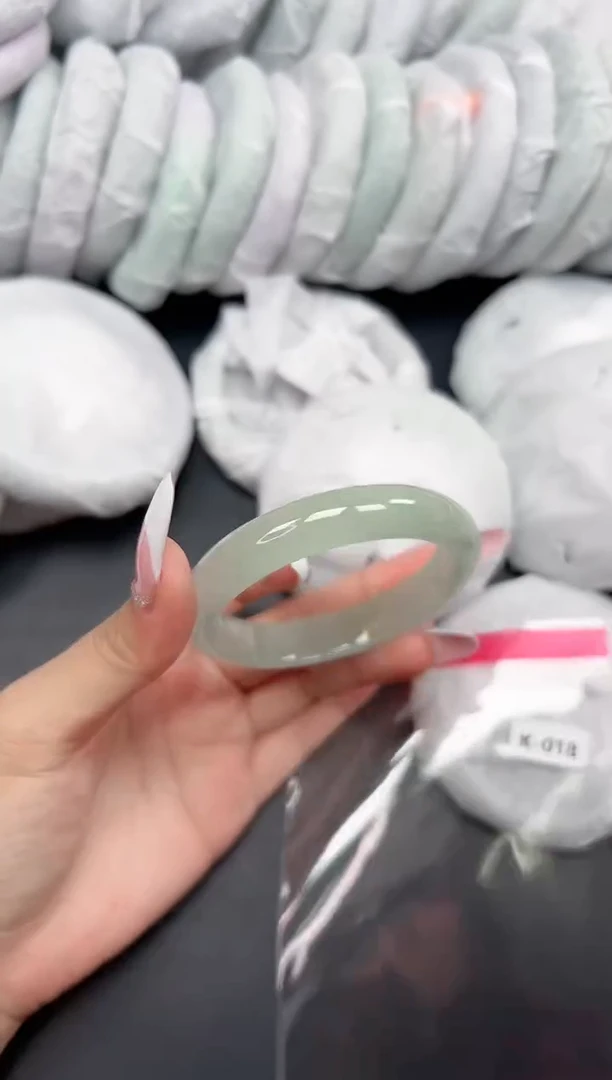 精品手镯，一物一拍K-018