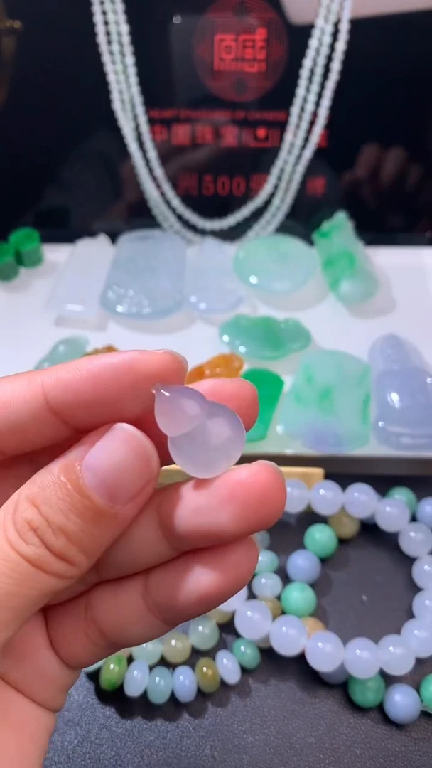 未镶嵌定制翡翠